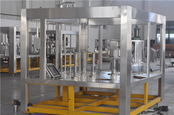 Micro Pressure Filling Operation , 5 Gallon Mineral Water Bottle Filling Machine for Barrel