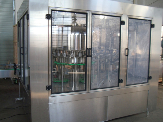 非炭酸飲み物 7.5Kw、1 単位に付き 3 つのための天然水のびんの充填機