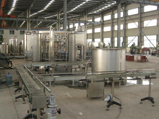 飲料水/純粋な水 8 頭部のための回転式突進された 5 ガロン水充填機