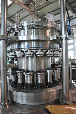 注文の破裂音は充填機、ソーダ コーラの飲料/空気制御によるジュースの満ちる植物できます